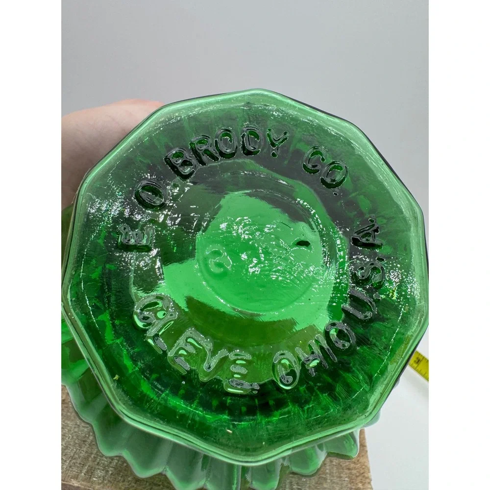 EO Brody Co Emerald Green Glass Ribbed Melon Vase Pedestal Bowl Cleveland Ohio